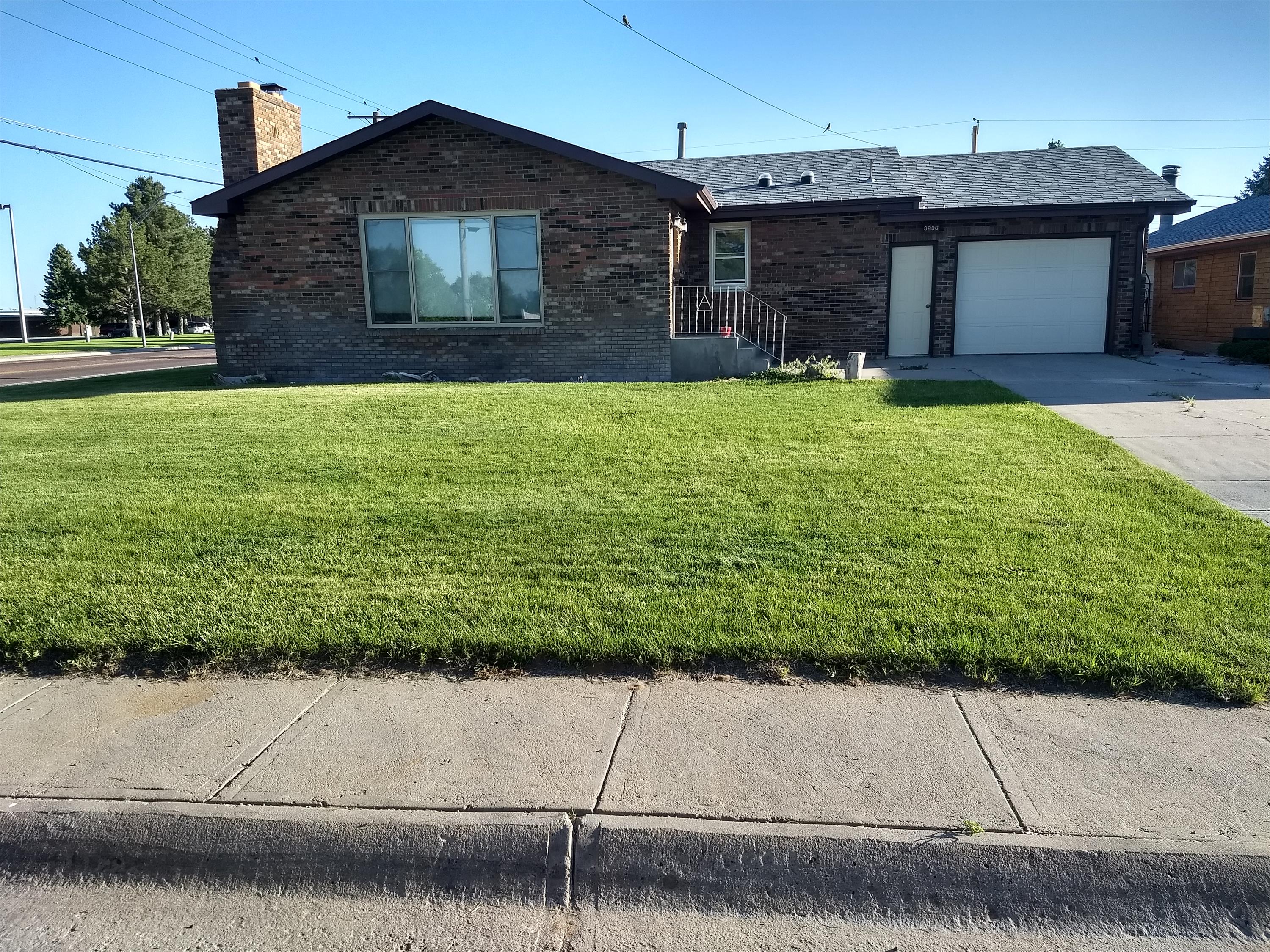 3296 Buena Vista